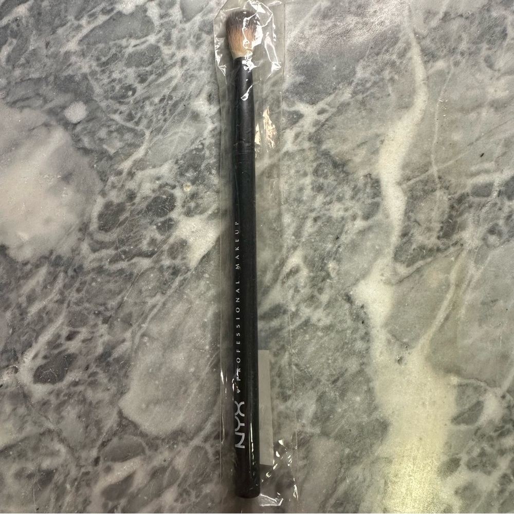 New NYX Makeup Brush 16‎
